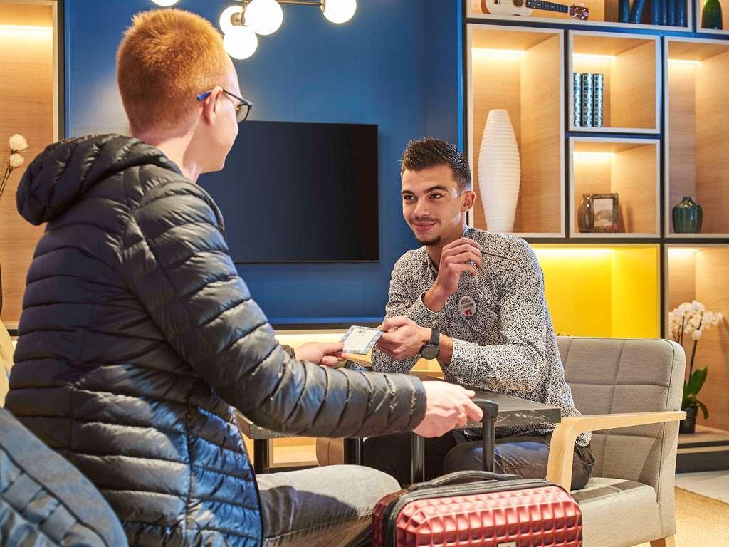 Ibis Bethune Centre Gare מראה חיצוני תמונה